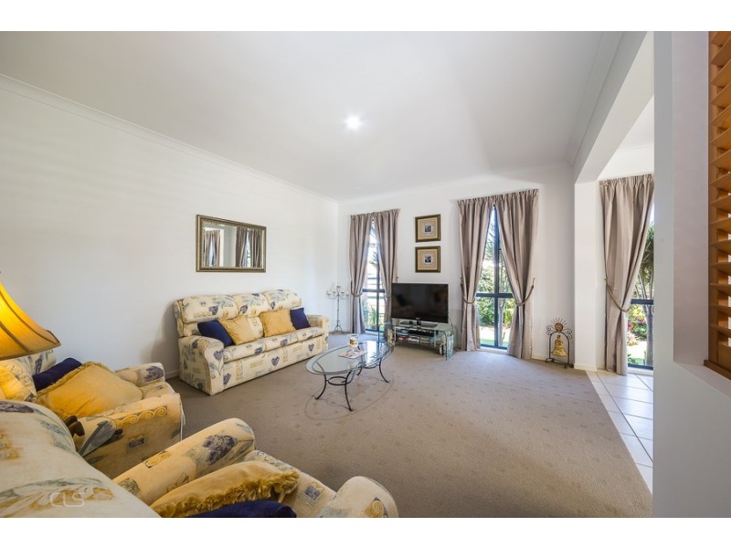 36 Bilinga Court, Sandstone Point QLD 4511
