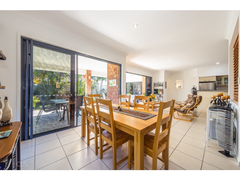 36 Bilinga Court, Sandstone Point QLD 4511