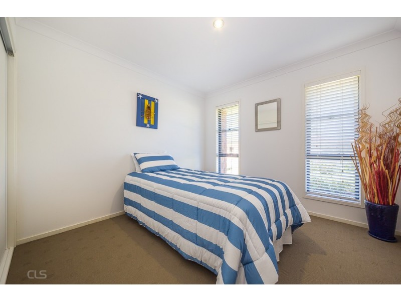 36 Bilinga Court, Sandstone Point QLD 4511