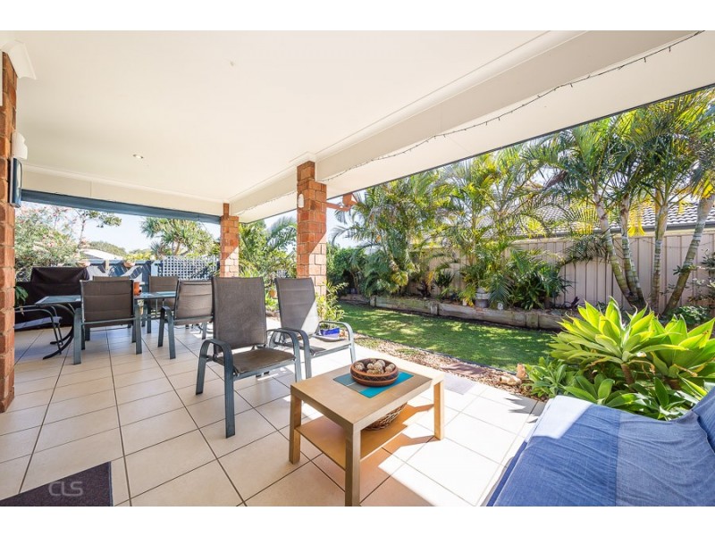 36 Bilinga Court, Sandstone Point QLD 4511