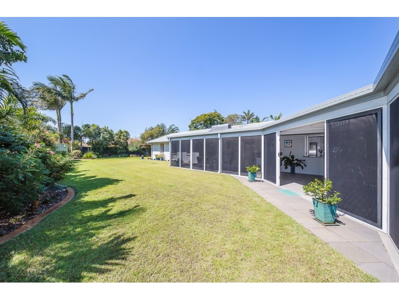 9 Sun Court, Banksia Beach QLD 4507