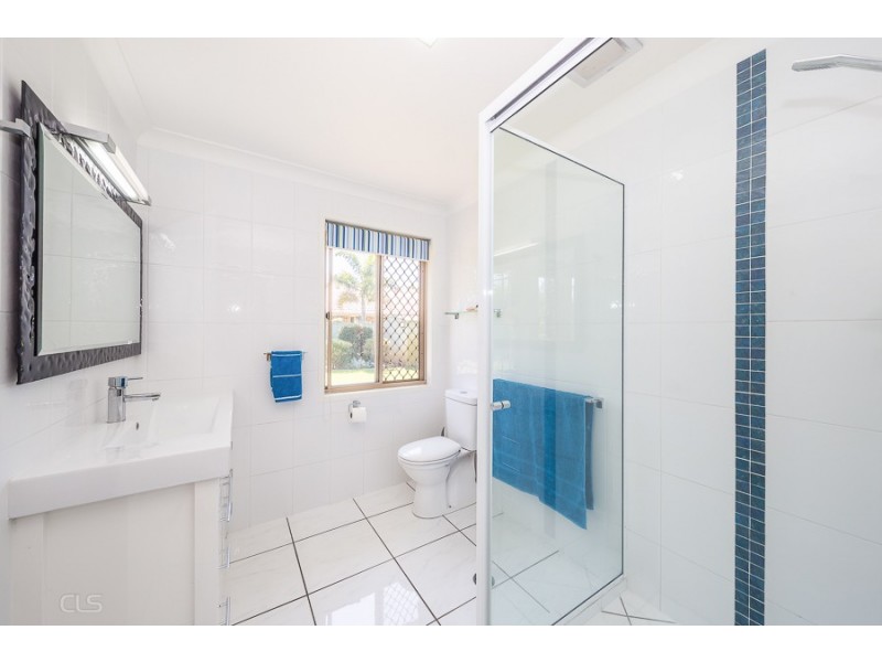 9 Sun Court, Banksia Beach QLD 4507