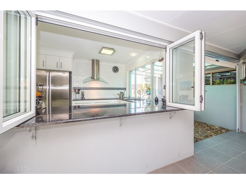 9 Sun Court, Banksia Beach QLD 4507