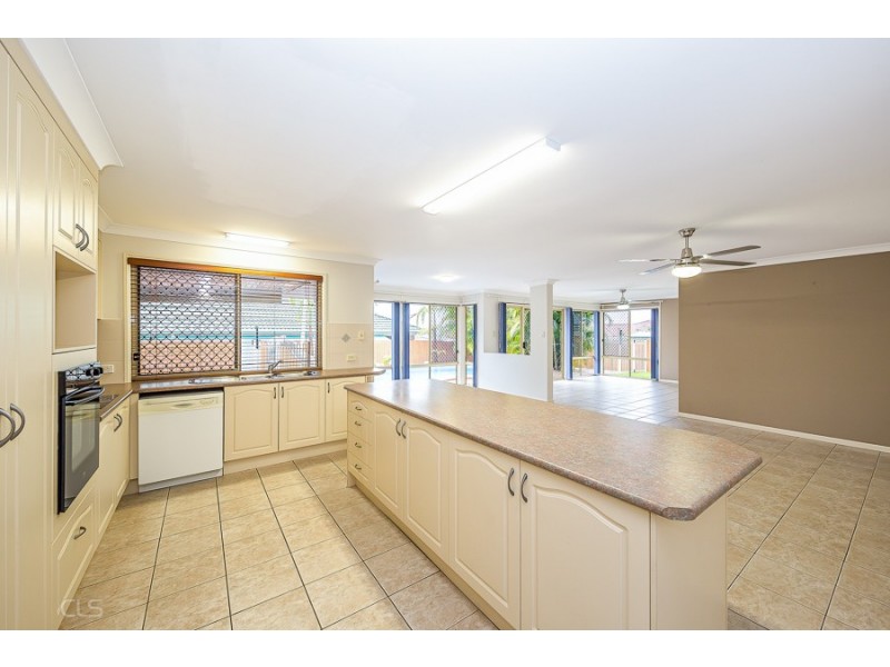 36 Seaforth Street, Sandstone Point QLD 4511