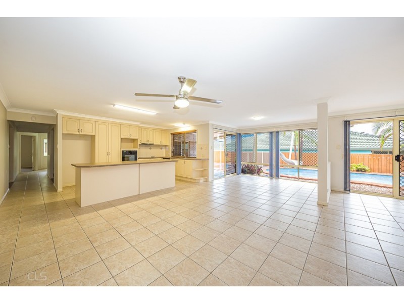 36 Seaforth Street, Sandstone Point QLD 4511