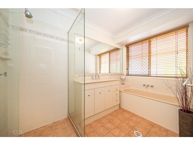 36 Seaforth Street, Sandstone Point QLD 4511