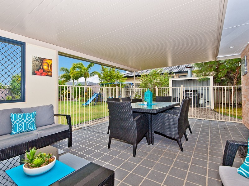 7 Amity Court, Sandstone Point QLD 4511