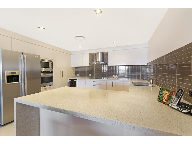 Unit 16 Spinnaker Blue, Sandstone Point QLD 4511