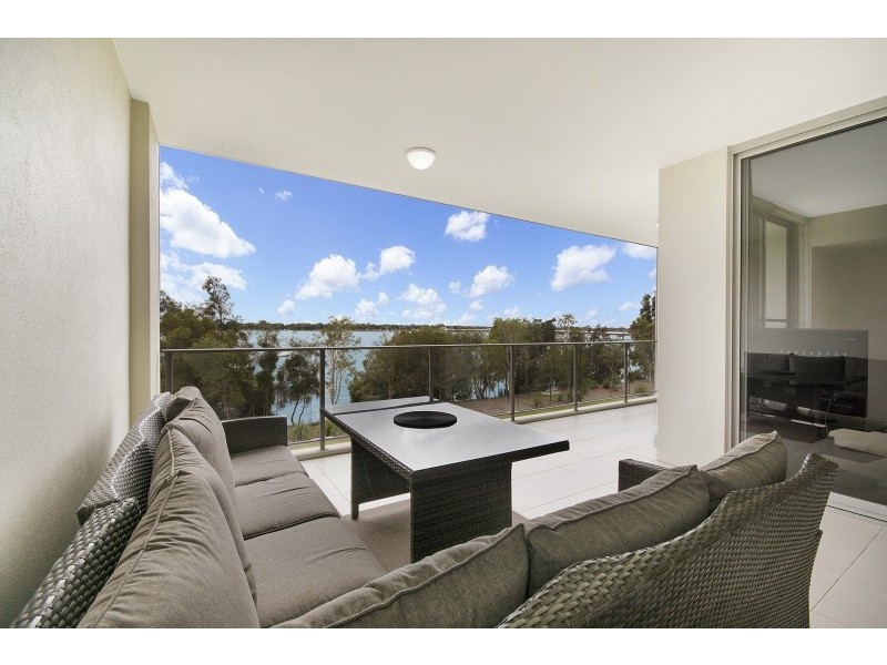 Unit 16 Spinnaker Blue, Sandstone Point QLD 4511