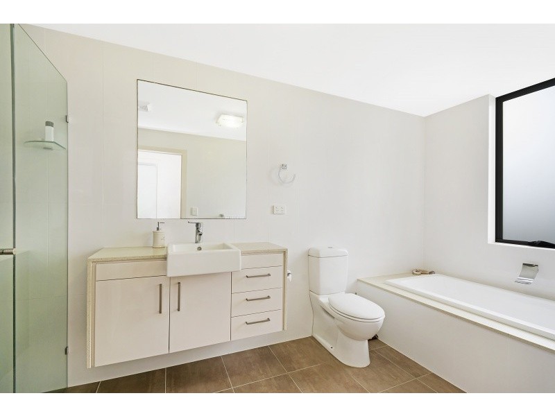 Unit 16 Spinnaker Blue, Sandstone Point QLD 4511