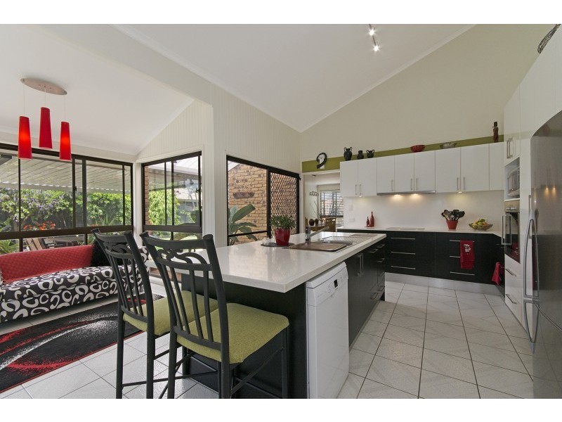 19 Jacaranda Drive, Bongaree QLD 4507