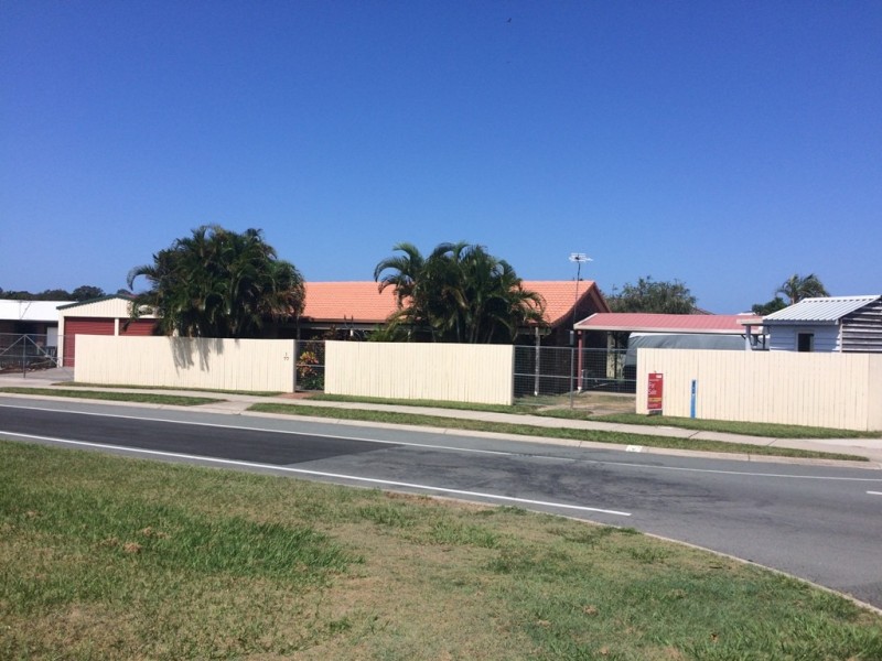 77 Bestmann Road East, Sandstone Point QLD 4511