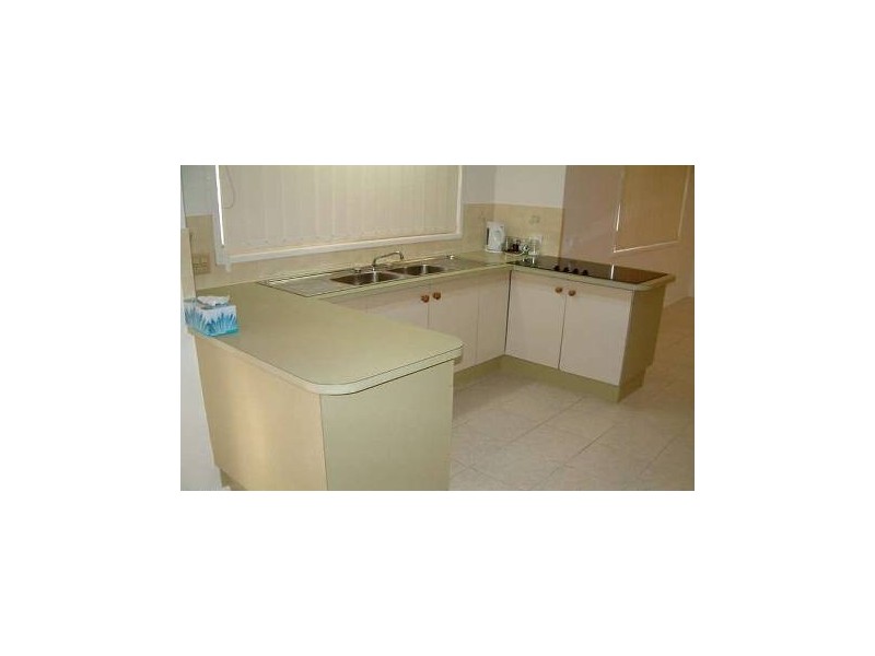 77 Bestmann Road East, Sandstone Point QLD 4511