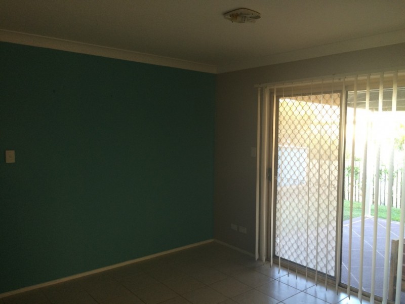 77 Bestmann Road East, Sandstone Point QLD 4511