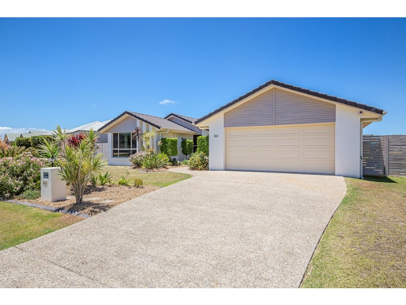 263 Bestmann Road, Sandstone Point QLD 4511