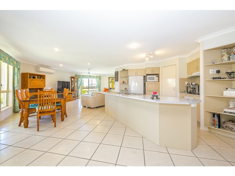 263 Bestmann Road, Sandstone Point QLD 4511