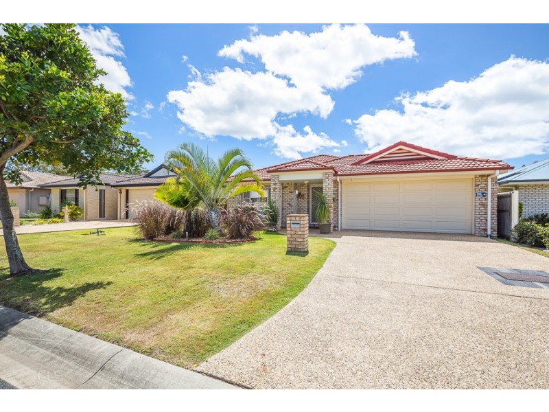 8 Rushcutters Court, Sandstone Point QLD 4511