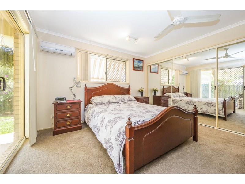 8 Rushcutters Court, Sandstone Point QLD 4511