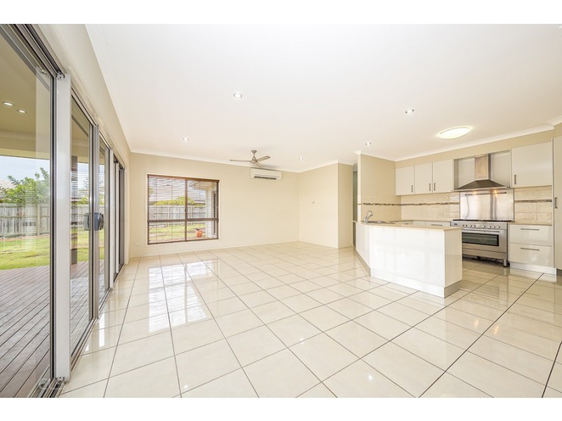 152 Marina Blvd, Banksia Beach QLD 4507