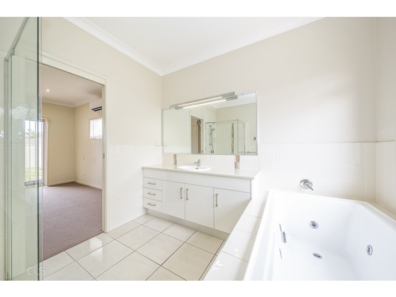 152 Marina Blvd, Banksia Beach QLD 4507