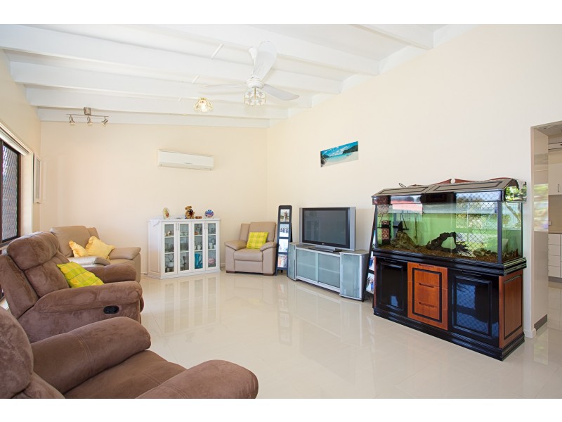 48 Phoenix Avenue, Bongaree QLD 4507