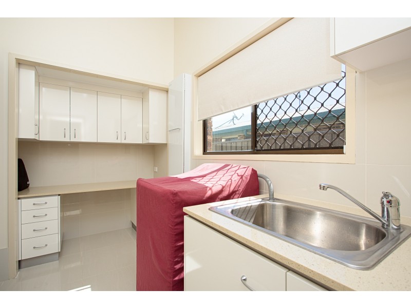 48 Phoenix Avenue, Bongaree QLD 4507