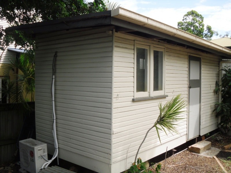 34 Spowers Street, Bongaree QLD 4507