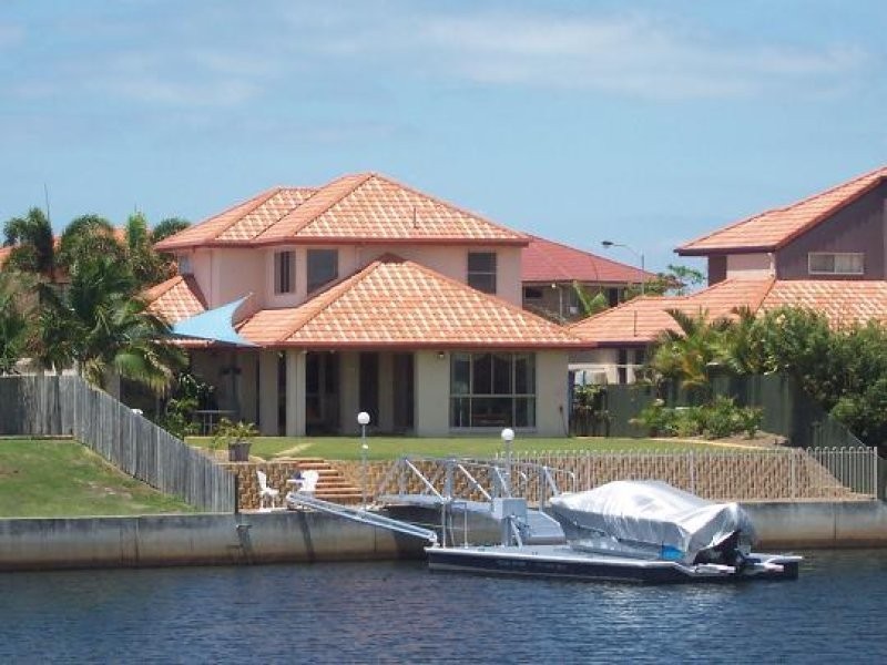 8 Catamaran, Banksia Beach QLD 4507