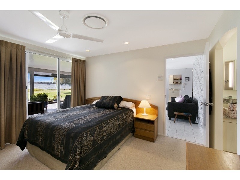 7A/16 Spinnaker Drive, Sandstone Point QLD 4511