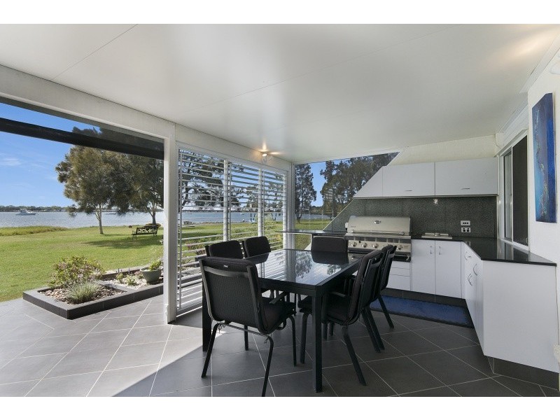 7A/16 Spinnaker Drive, Sandstone Point QLD 4511