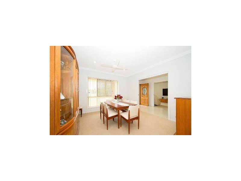 1-5 Barr Place, Ningi QLD 4511