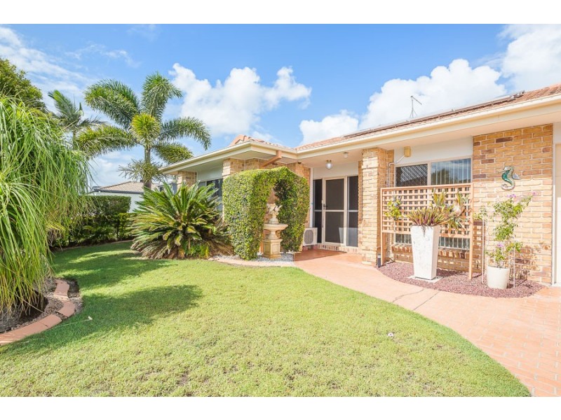 218 Endeavour Drive, Banksia Beach QLD 4507