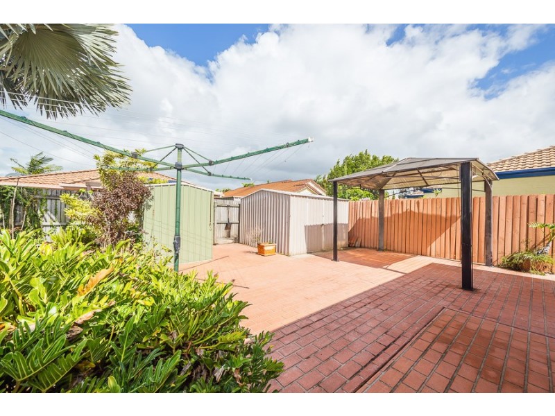 218 Endeavour Drive, Banksia Beach QLD 4507
