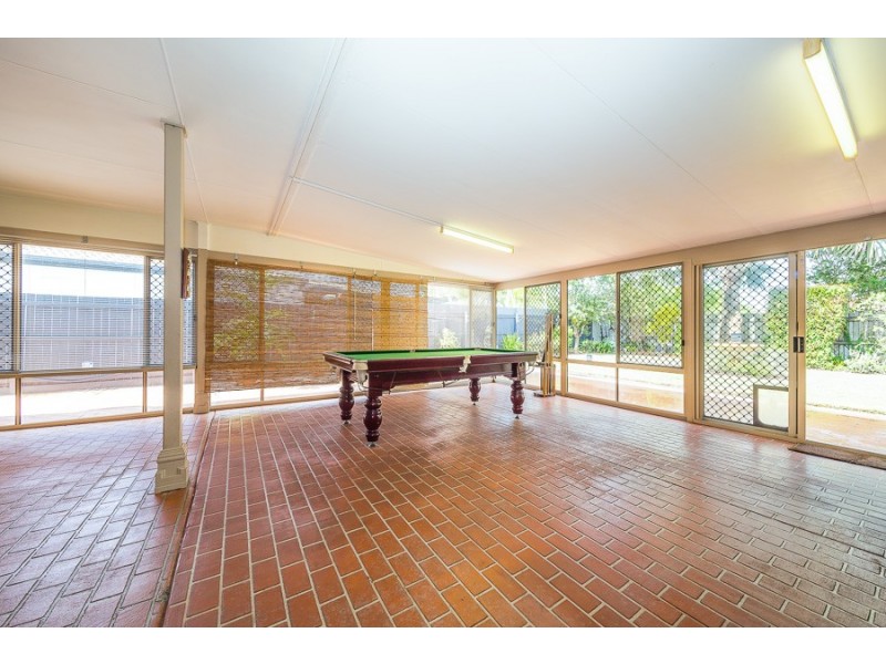 218 Endeavour Drive, Banksia Beach QLD 4507