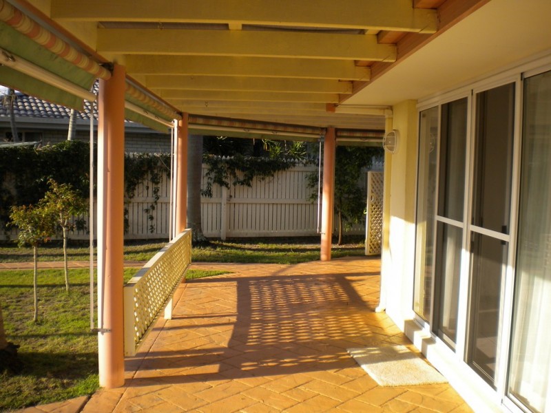 2 Bass Court, Banksia Beach QLD 4507