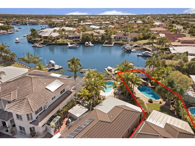 1/6 Topsail Cct, Banksia Beach QLD 4507