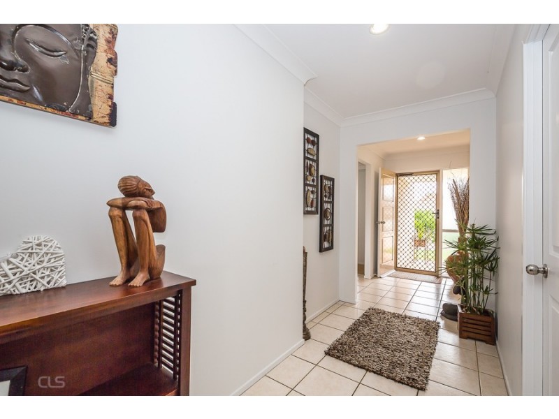 39 Eimeo Place, Sandstone Point QLD 4511
