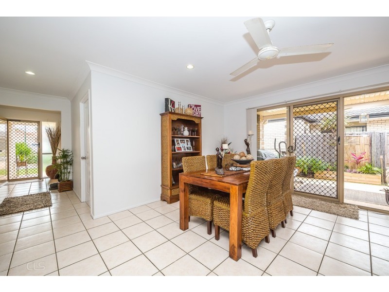 39 Eimeo Place, Sandstone Point QLD 4511