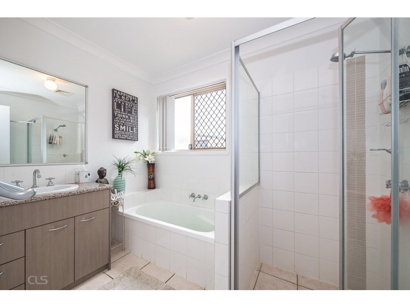39 Eimeo Place, Sandstone Point QLD 4511