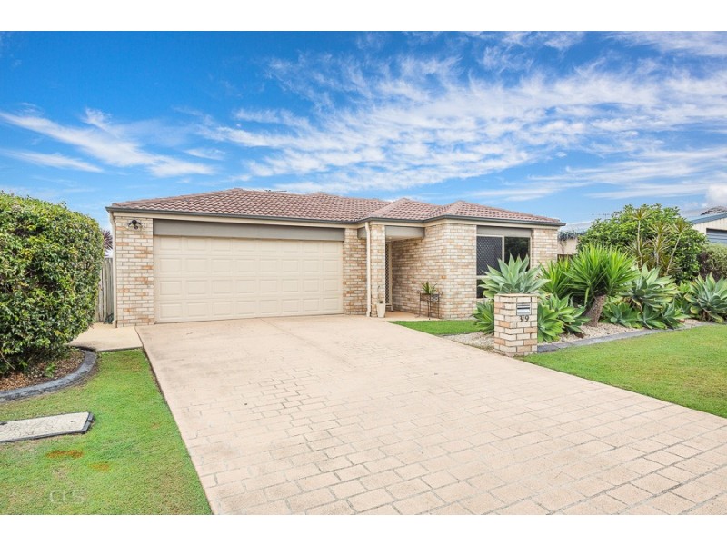39 Eimeo Place, Sandstone Point QLD 4511