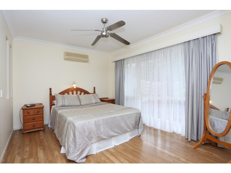 34 Gordon Crescent, Sandstone Point QLD 4511