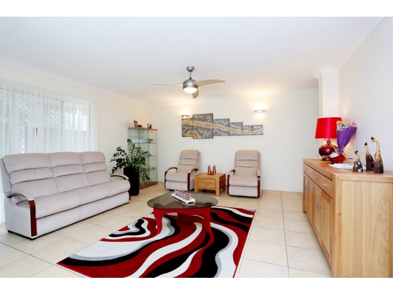 34 Gordon Crescent, Sandstone Point QLD 4511