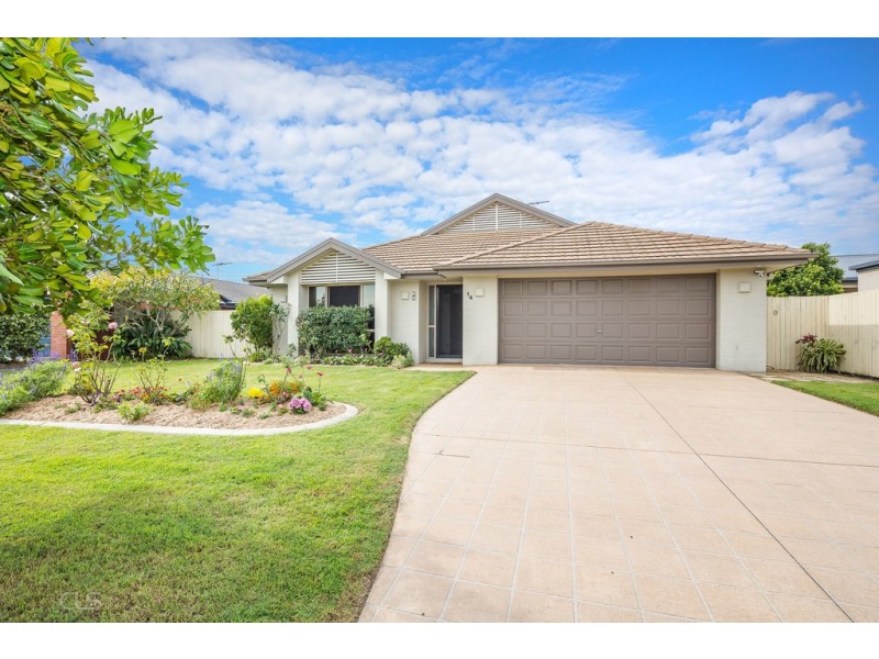 14 Middle Cove Court, Sandstone Point QLD 4511