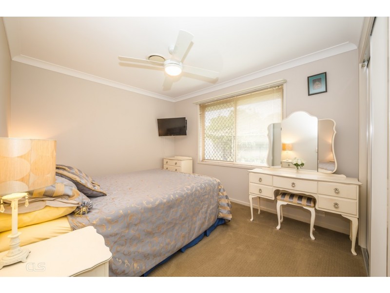 14 Middle Cove Court, Sandstone Point QLD 4511