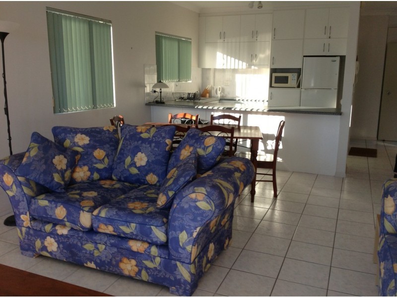 7/27 South Esplanade, Bongaree QLD 4507