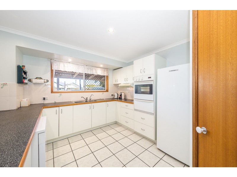 3 Perch Circuit, Sandstone Point QLD 4511