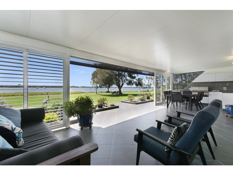 7a/16 Spinnaker, Sandstone Point QLD 4511