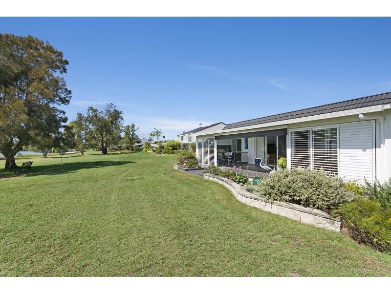 7a/16 Spinnaker, Sandstone Point QLD 4511