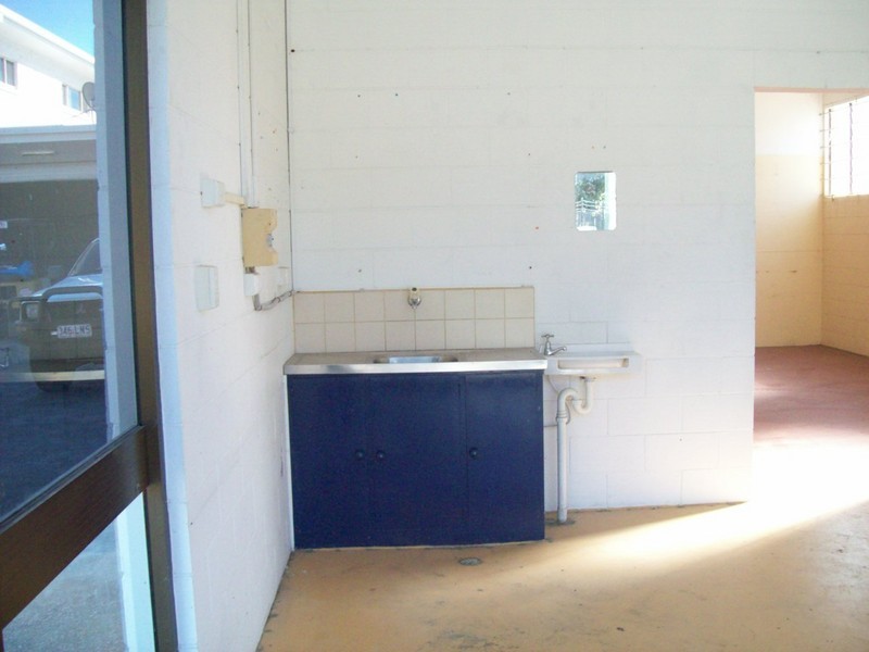 9 and 10-183 First Avenue, Bribie Island QLD 4507