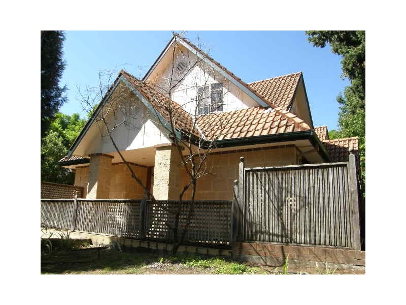 1/1  Woonona Avenue, Wahroonga NSW 2076